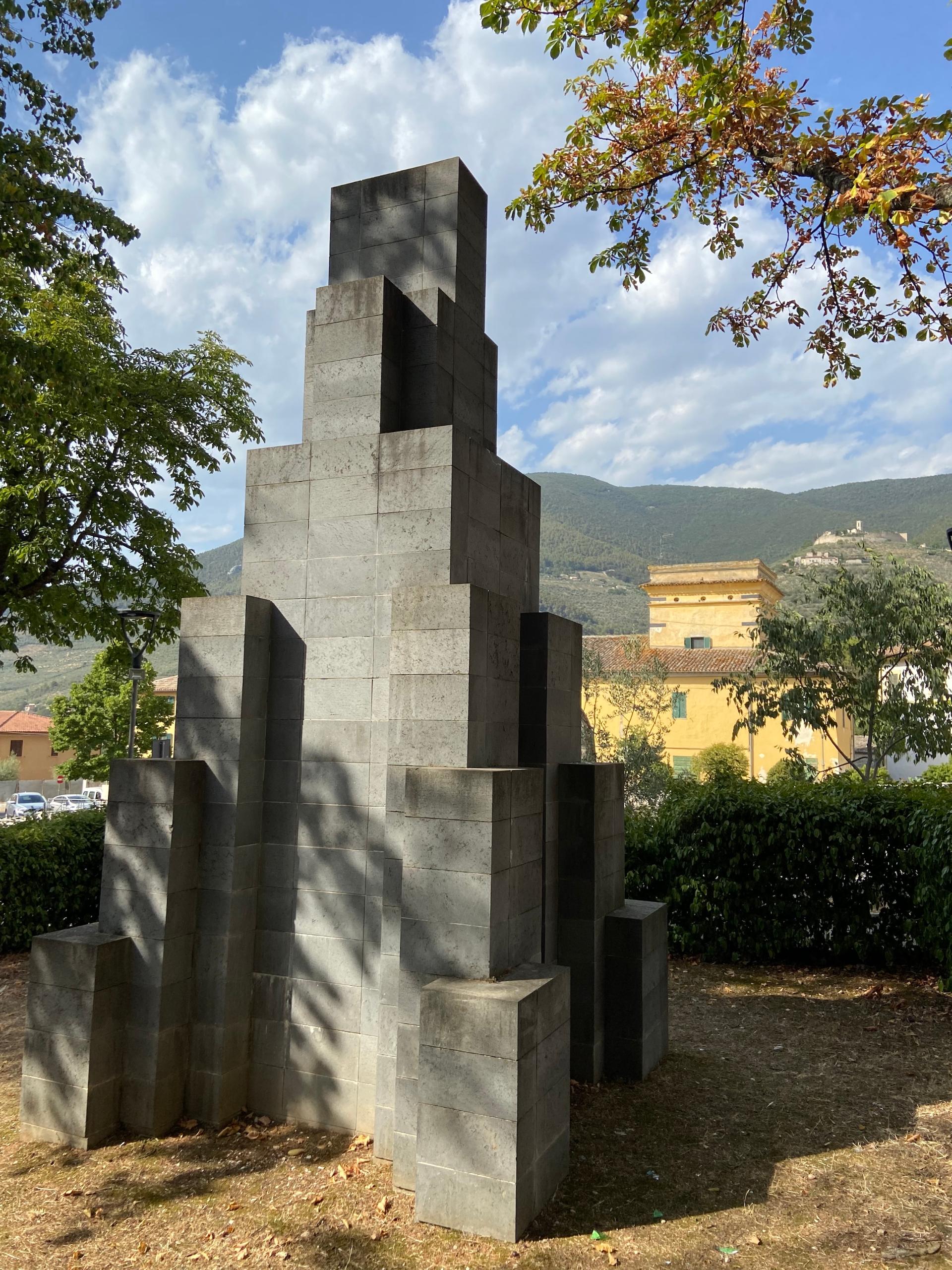 Titolo: DER Sol LeWitt-TURM in Campello sul Clitunno